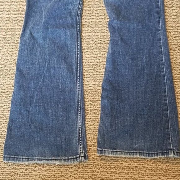 Levi's 528 Jeans Mid Rise Curvy Cut Bootcut WOMEN'S 9M Juniors Denim WOMAN'S - Picture 8 of 13